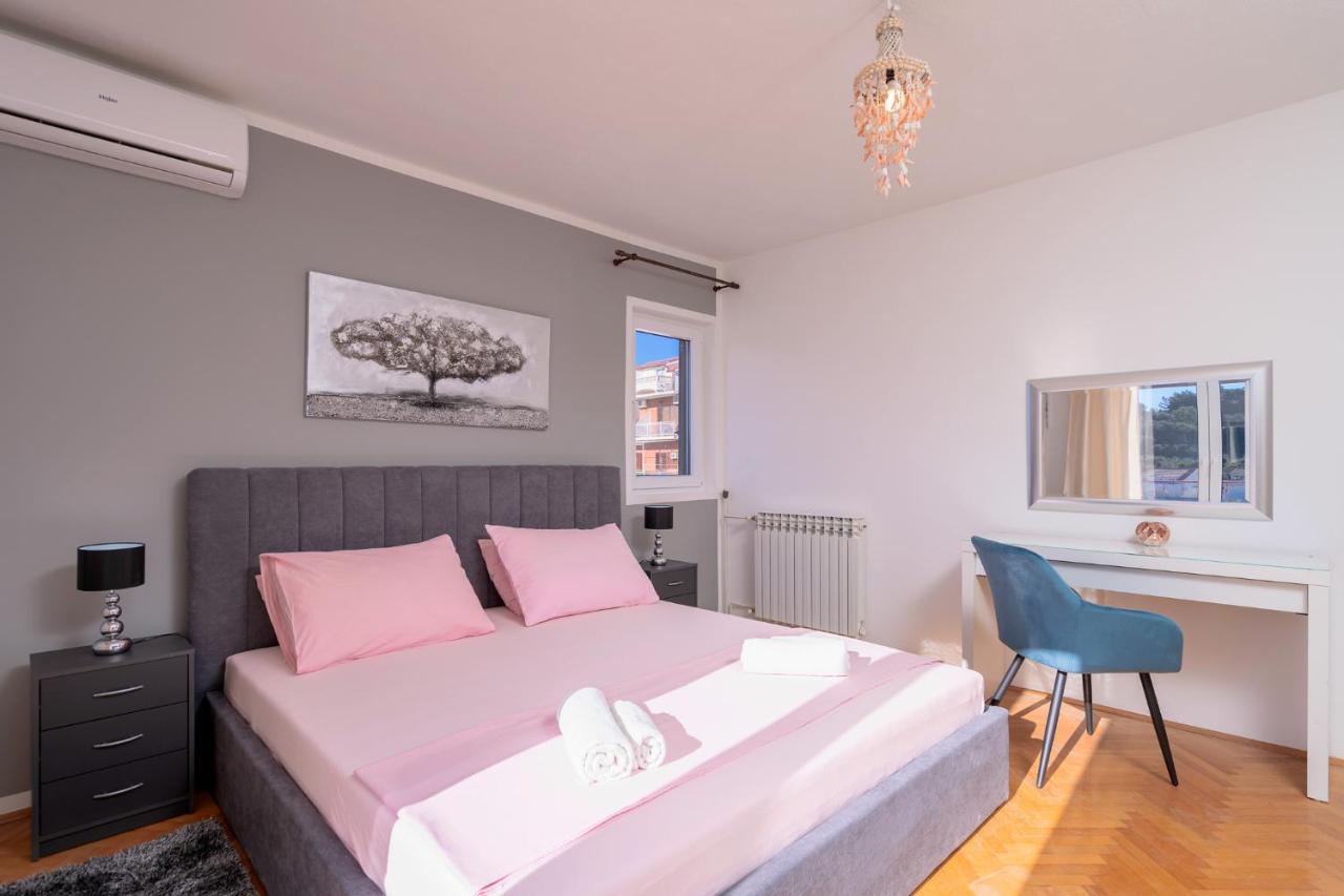 M&m - Zf Hvar Apartment *