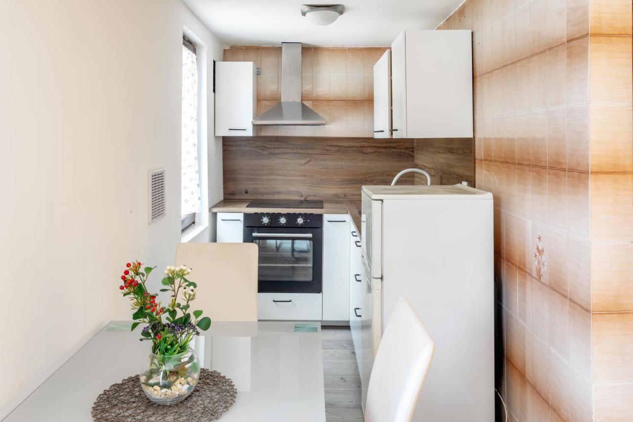 Apartment M&m - Zf Hvar *
