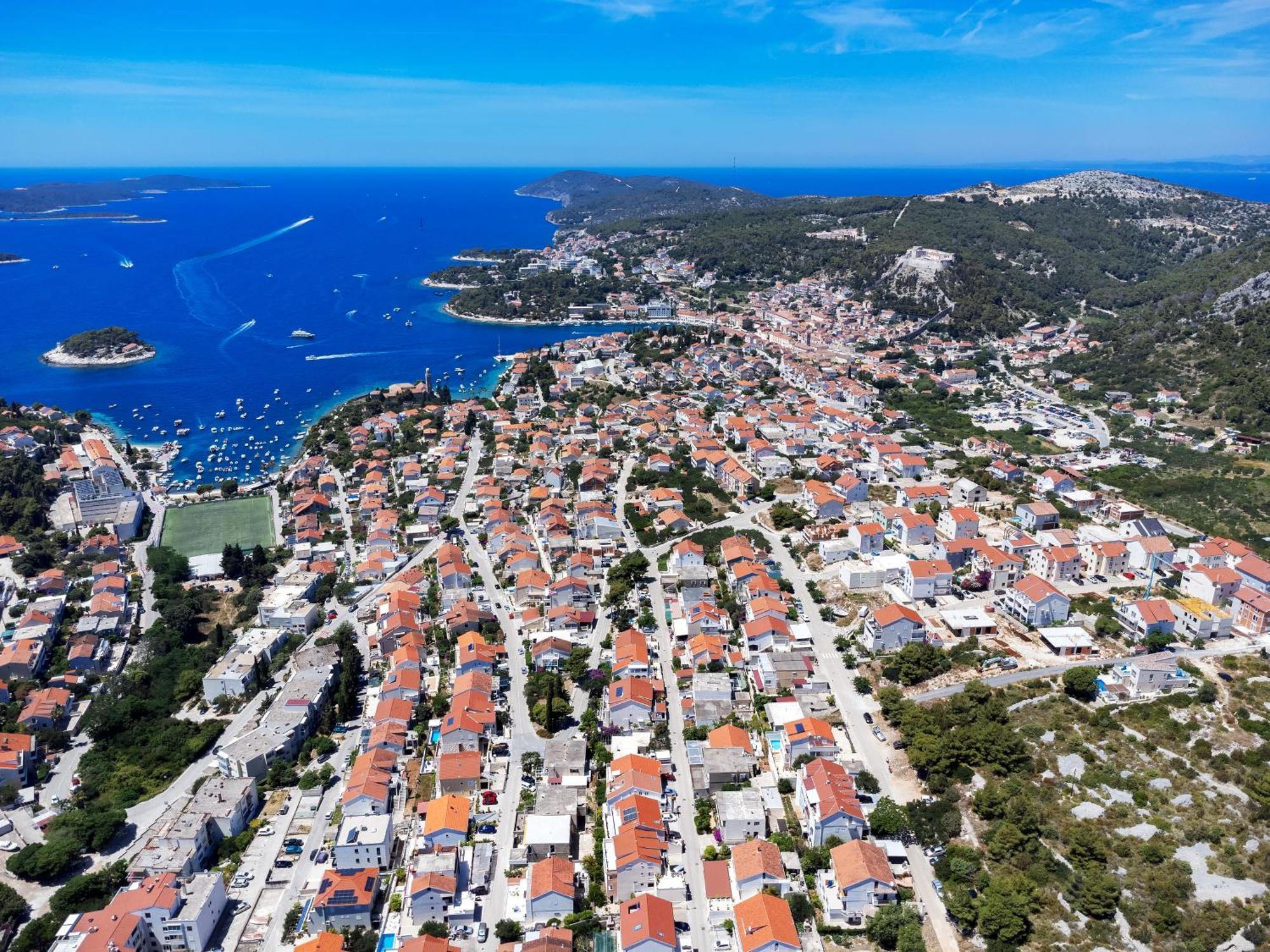 M&m - Zf Hvar Hvar Town